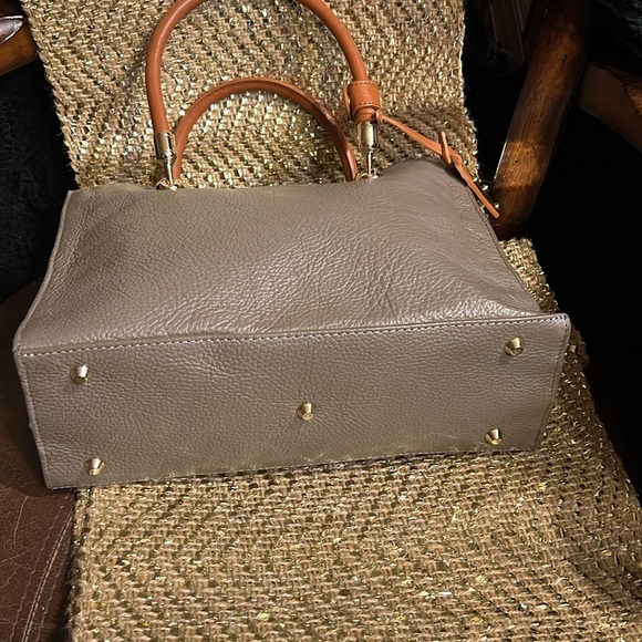 Valentina Genuine Pebble textured Leather taupe/tan color Made n Italy - Picture 7 of 10